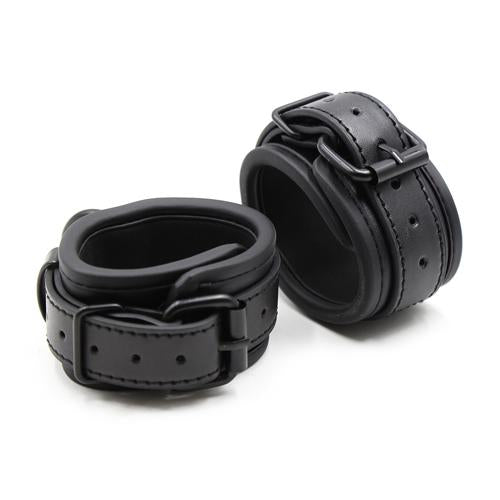 Leather handcuffs