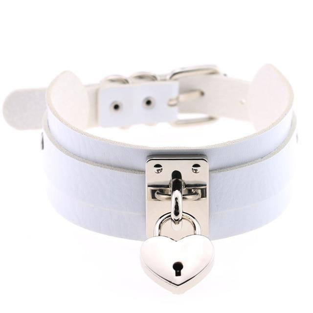 Sissy Heart Choker