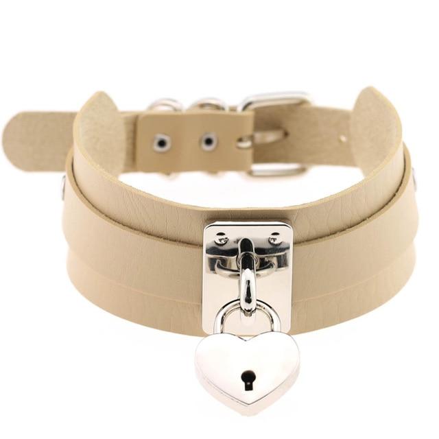 Sissy Heart Choker