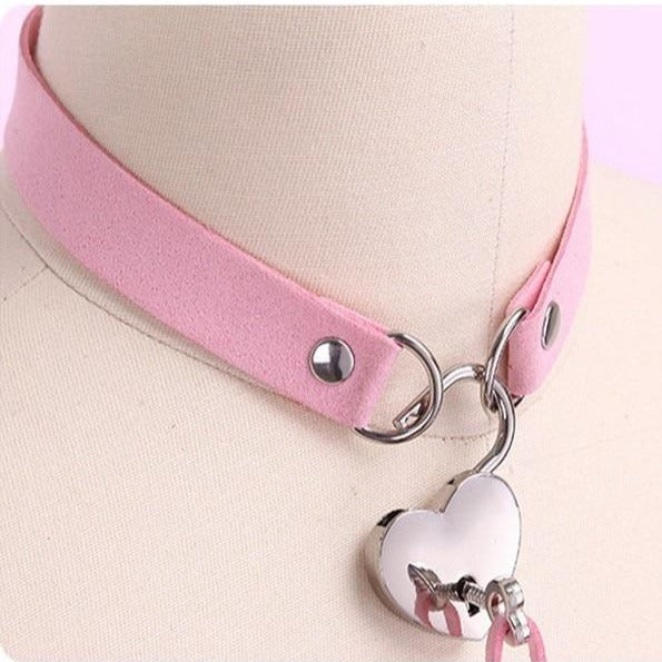 Sissy Punishment Heart Lock Choker - Sissy Lux